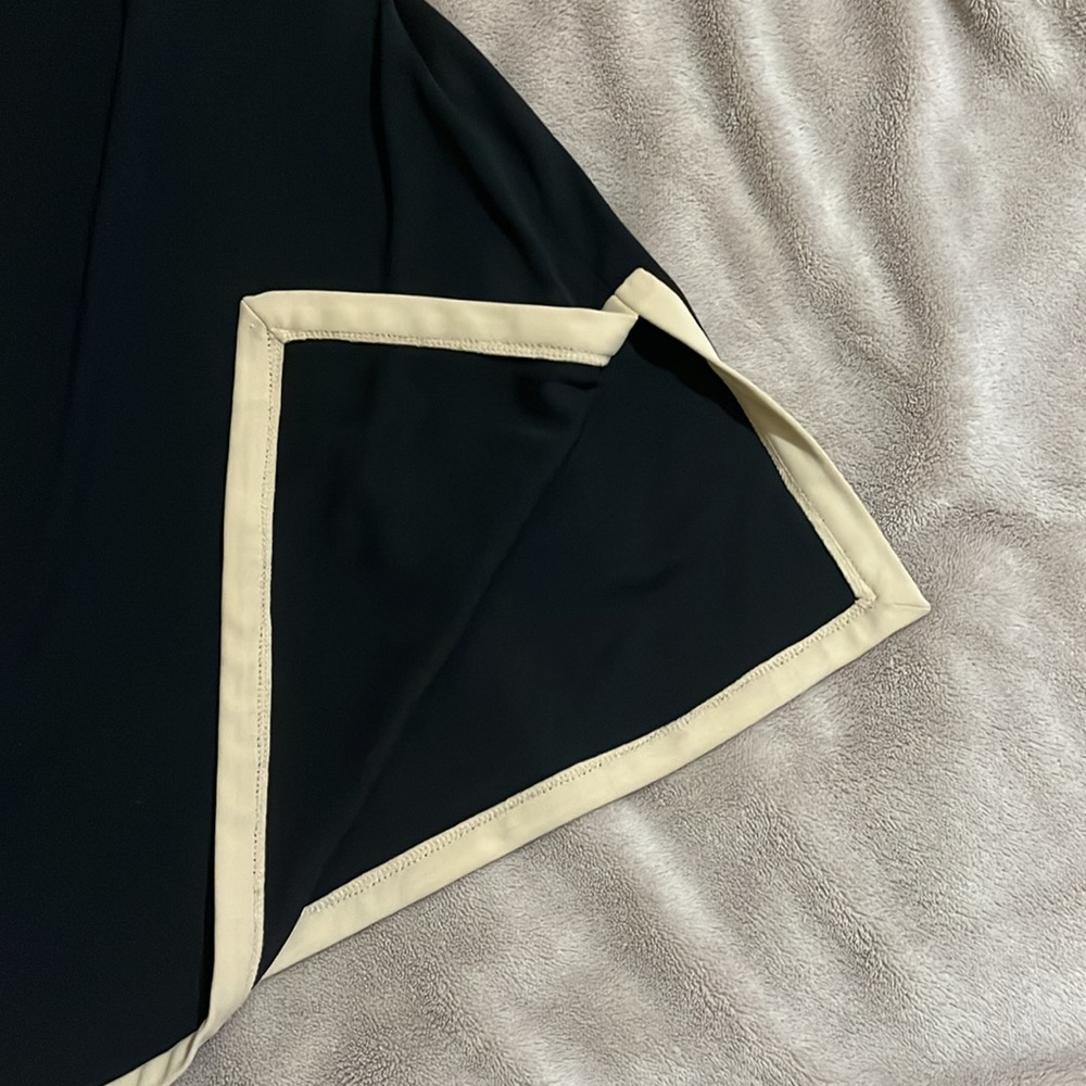 Ann Taylor Black A-Line Skirt size 6 - Picture 3 of 6